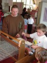 Děti se mohou s textilními řemesly seznámit v praxi každoročně na podzim – v Textilním muzeu v České Skalici