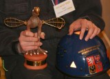 Zlatý oříšek 2009 - vítězná trofej (foto Jiří Majer)